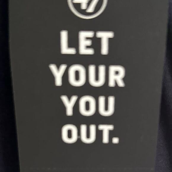 New Men’s Small, Navy Blue, New York Yankees 100% Cotton tee-shirt - Picture 2 of 6